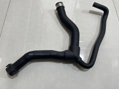 تصویر شيلنگ بالا رادياتور پارس ELX 