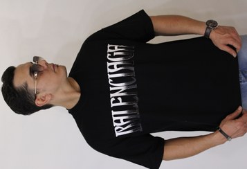 تصویر تی شرت بالنسیاگا 