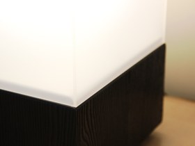 تصویر چراغ رومیزی P1 - Pine 