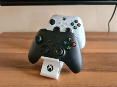 تصویر استند دسته کنترل xbox 