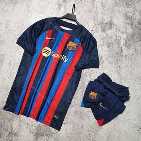 تصویر لباس بارسلونا 2022/2023 (پیراهن+شورت) 