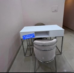 تصویر میز ناخن پایه فلزی تک نفره محکم وشیک دررنگ بندی مشکی و سفید 