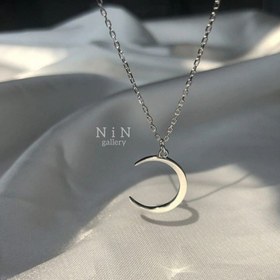 تصویر گردنبند ماه نقره 