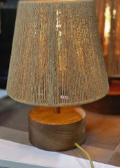 تصویر آباژور چوبی مدل عدسی برند آماهوم شیک و طبیعی 