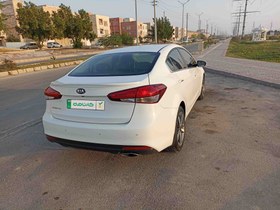 تصویر کیا سراتو مدل 2017 ا Kia Cerato automatic-2000cc Kia Cerato automatic-2000cc