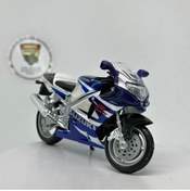 تصویر مدل خودرو مردانه و زنانه 1:18 موتور سوزوکی GSX R750 سیکلت Burago 