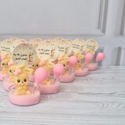 تصویر گیفت شمع خرگوش همراه با لیبل اسم - تمامی رنگ ها قابل سفارش هست 