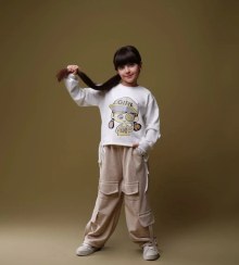 تصویر ست کراپ و شلوار دختر آبنباتی 