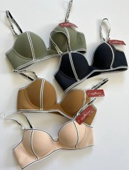 تصویر سوتین اسفنجی مانکنی 