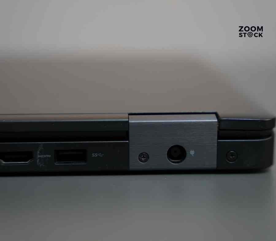 خرید و قیمت لپ تاپ دل Dell Latitude 5590 پردازنده i7 رم 8 خرید و قیمت لپ تاپ دل Dell Latitude 5590 پردازنده i7 رم 8
