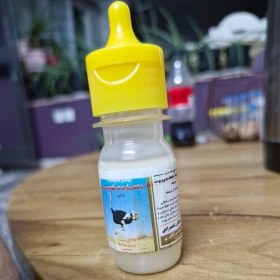 تصویر روغن شتر مرغ 