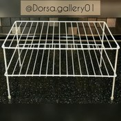 تصویر استند و راف دو طبقه فلزی با روکش پلاستیک (نظم دهنده کابینت) شلف و استند بشقاب داخل کابینت دو طبقه، راف دوطبقه کابینتی، استند فلزی روکش‌دار، نظم‌دهنده بشقاب و ظروف، راف مقاوم ضدزنگ، طبقه‌افزای کابینتی فلزی، استند دوطبقه روکش PE