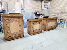 تصویر تریبون سخنرانی چوبی میز سخنران تریبون مسجد تریبون نمازخانه 