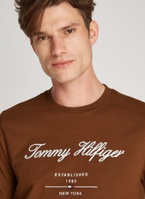 تصویر تی‌شرت گردن گرد لوگو برند Tommy Hilfiger Logo Crew Neck T-Shirt