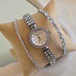 تصویر ست ساعت و دستبند و بنگل 