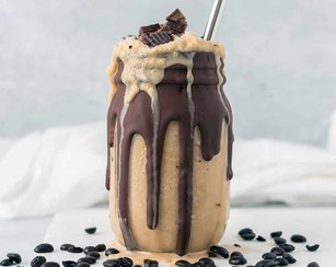 تصویر نوتلا بادام زمینی 