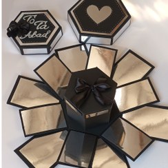 تصویر باکس هدیه مدل سوپرایز متالایز نقره ای 