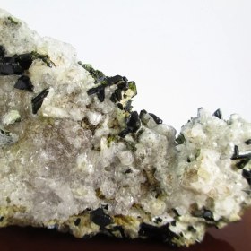 تصویر سنگ راف اپیدوت کد 2653 