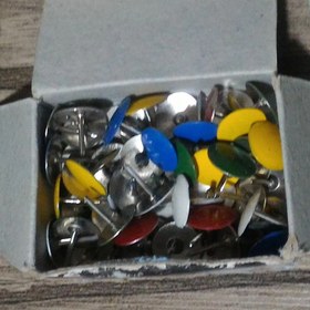 تصویر پونز فلزی رنگی Thumb Tacks