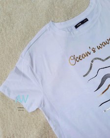 تصویر تیشرت سفید طرح موج T_shirt