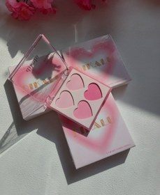 تصویر پلت رژگونه قلبی 