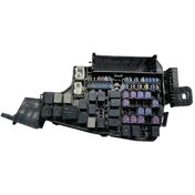 تصویر جعبه فیوز داخل موتور مزدا 6 