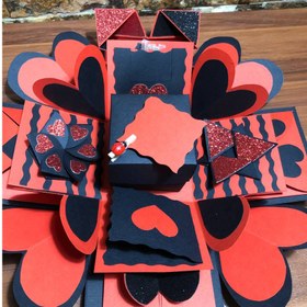 تصویر جعبه سورپرایز ولنتاین مشکی و قرمز کد 33 