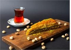 تصویر چای + باقلوا کد 50 