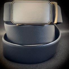 تصویر یک جین کمربند ریلی 