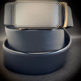 تصویر یک جین کمربند ریلی 