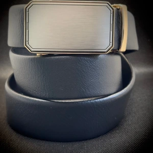 تصویر فروشگاه چرم فرشید