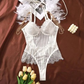 تصویر بادی فنردار همراه پر و زنجیر سرشانه رنگ قرمز مشکی سفید سایز: L . XL Spring bodysuit with feather and shoulder chain, red, black, white, size: L. XL