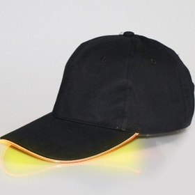 تصویر کلاه با لبه LED دار 