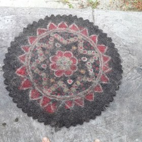 تصویر نمد گرد نیم متری کد 10508 