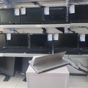 تصویر تبلت مایکروسافت Surface Pro 5 با حافظه ۱۲۸ گیگابایت و رم ۴ گیگابایت 