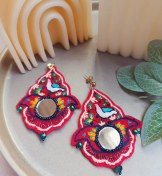 تصویر گوشواره و سنجاق سینه سوزن دوزی کد 06 