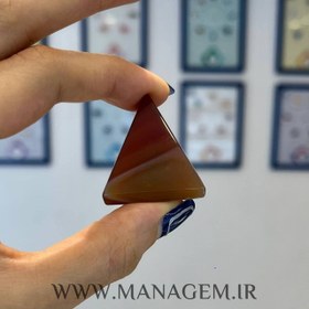 تصویر هرم سنگ کارنلیان 