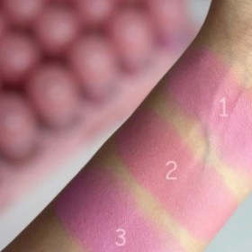 تصویر رژگونه نمکدونی 