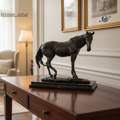 تصویر مجسمه اسب آنتیک برنزی 
