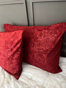 تصویر روبالشی مخمل رنگ قرمز 