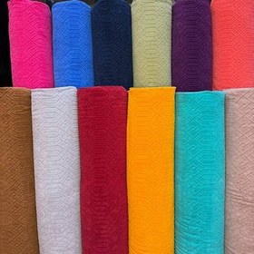 تصویر حوله متری طرح هندسه 