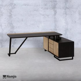 تصویر میز مدیریت رامان 