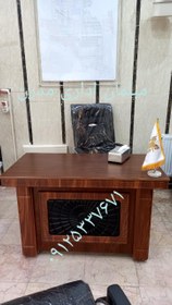 تصویر میز مدیریت خورشیدی کارمندی 