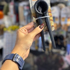 تصویر گردو شکن چدن نوین Modern cast iron nutcracker