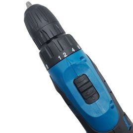 تصویر دریل پیچ گوشتی شارژی ماکیتا کد 18VF با ۲ باتری ۱۸ ولت 