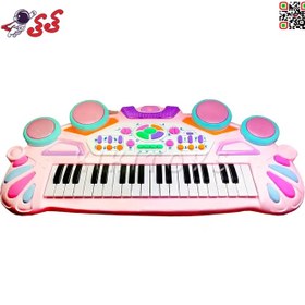 تصویر اسباب بازی پیانو شارژی با میکروفون Electronic Piano 7004B 