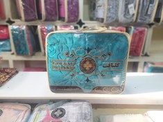 تصویر پتو گلبافت طرح گل برجسته تک رنگ - کله غازی - دونفره golbaft