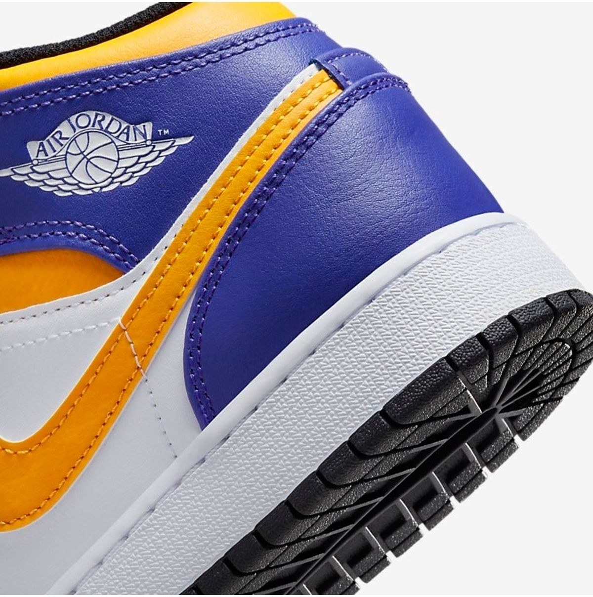 nike aj1 lakers