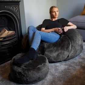 تصویر مبل شنی پارچه خز با زیر پایه 