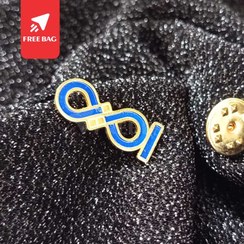 تصویر بج سینه فلزی مات و براق رنگی با برشکاری 